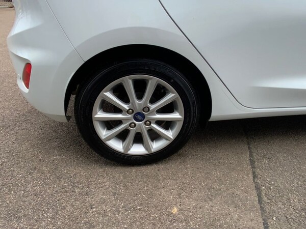 Used Ford Fiesta 2019 for sale - 75642804: Photo 31