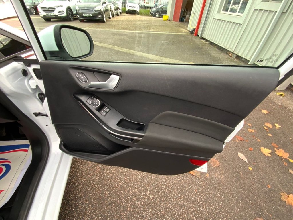 Used Ford Fiesta 2018 for sale - 76406720: Photo 12