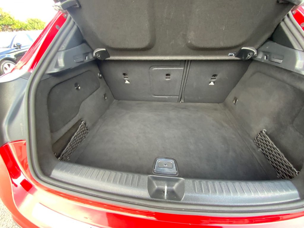 Used Mercedes-Benz GLA 2018 for sale - 76210360: Photo 35