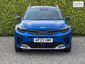 Used Kia Stonic 2023 for sale - 79588209: Photo