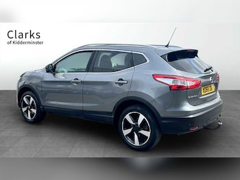 Used Nissan Qashqai 2017 for sale - 75412008: Photo