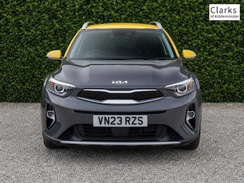 Used Kia Stonic 2023 for sale - 79371362: Photo