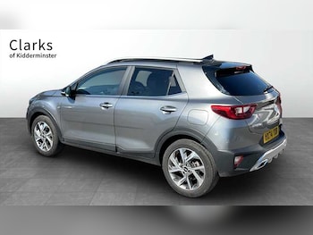 Used Kia Stonic 2024 for sale - 76009789: Photo