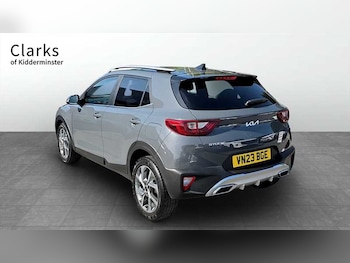Used Kia Stonic 2023 for sale - 78481831: Photo