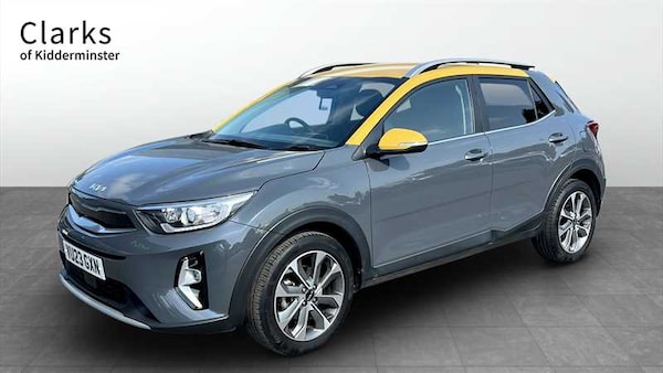 Used Kia Stonic 2023 for sale - 75427589: Photo 2
