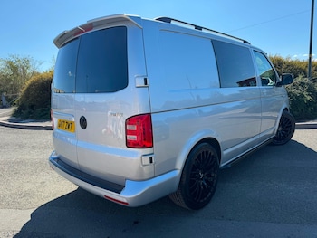Used Volkswagen Transporter 2017 for sale - 79596446: Photo