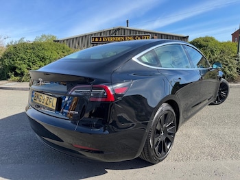 Used Tesla Model 3 2019 for sale - 78485940: Photo