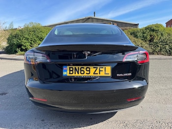 Used Tesla Model 3 2019 for sale - 78485940: Photo
