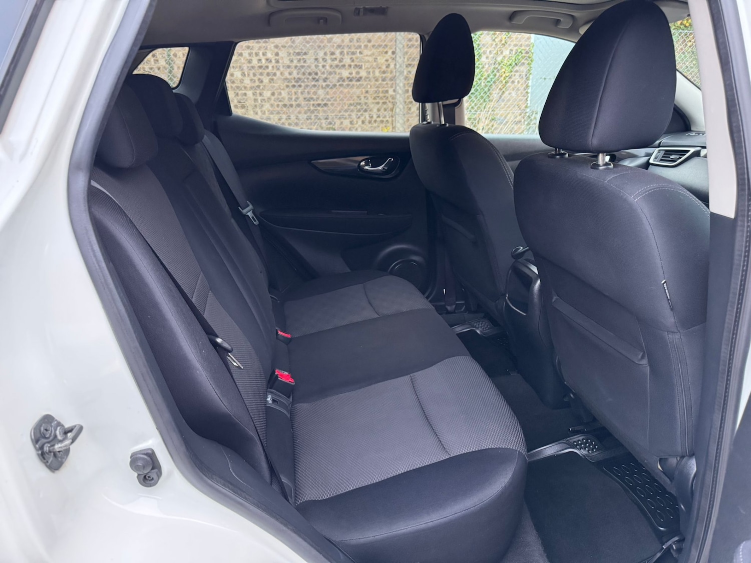 Used Nissan Qashqai 2015 for sale - 76571298: Photo 11