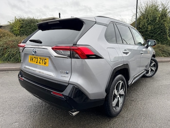 Used Toyota RAV4 2023 for sale - 76299337: Photo 3