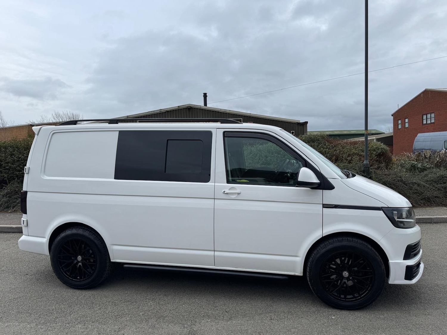 Used Volkswagen Transporter 2017 for sale - 77595217: Photo 2