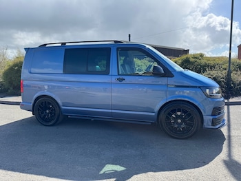 Used Volkswagen Transporter 2015 for sale - 78202205: Photo