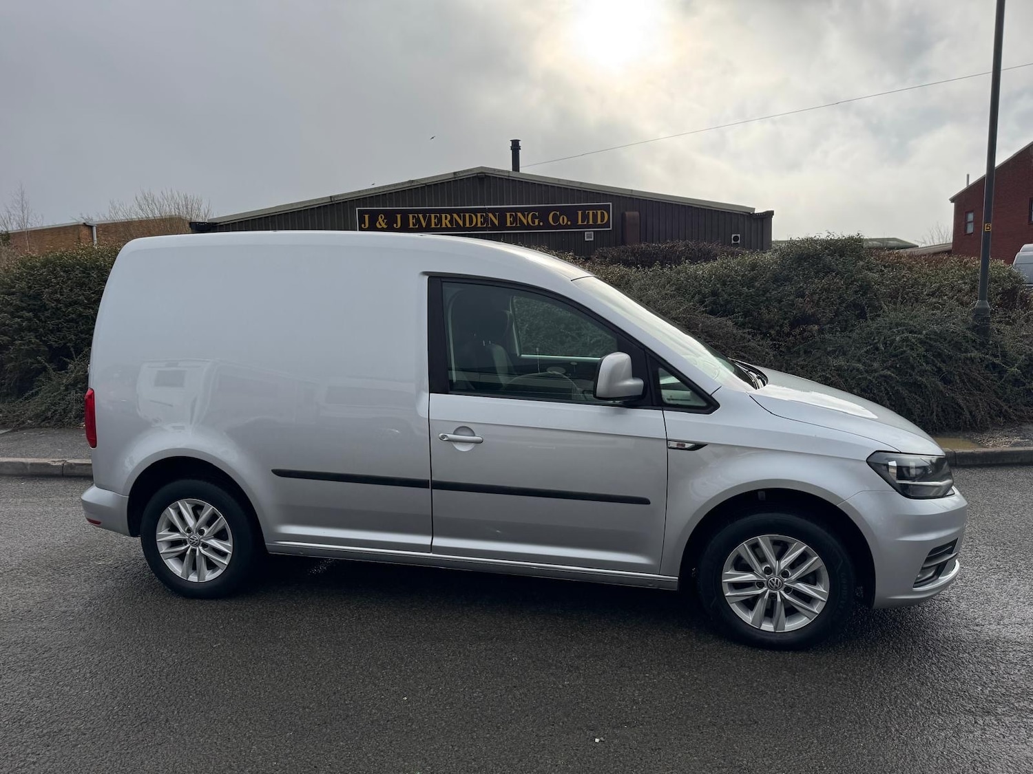 Used Volkswagen Caddy 2018 for sale - 77438698: Photo 2