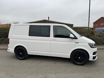 Used Volkswagen Transporter 2017 for sale - 77736047: Photo