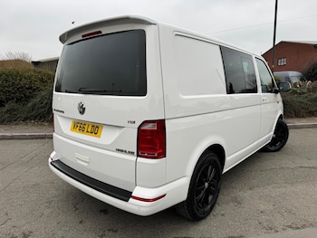 Used Volkswagen Transporter 2017 for sale - 77736047: Photo