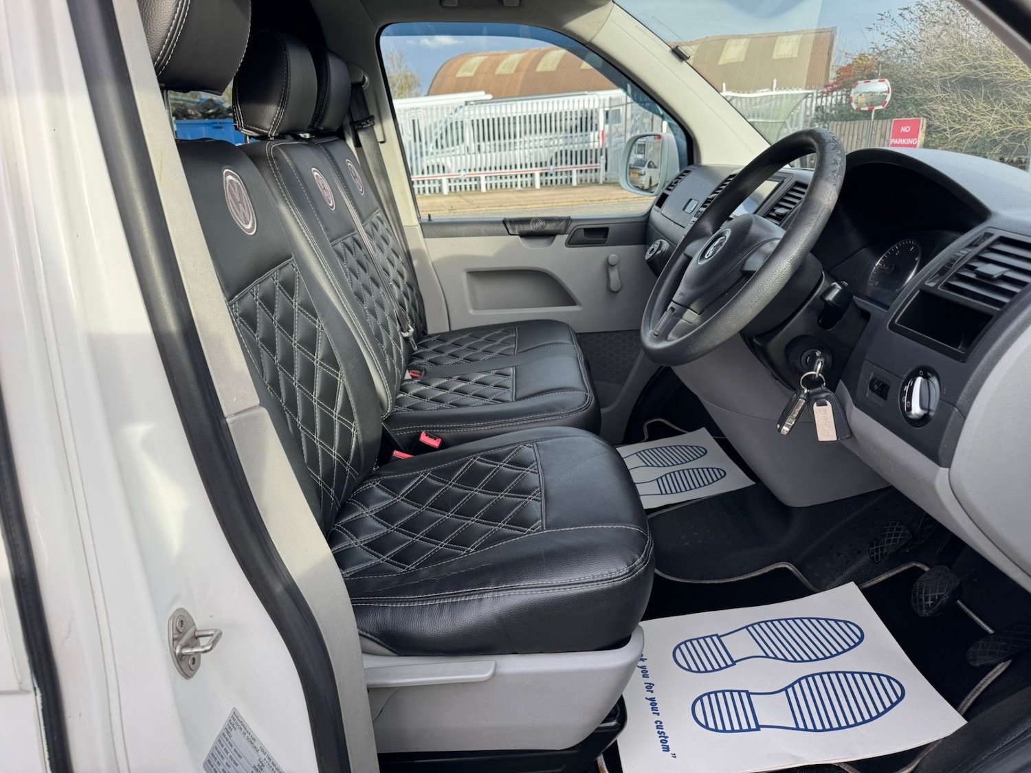 Used Volkswagen Transporter 2011 for sale - 77201511: Photo 9