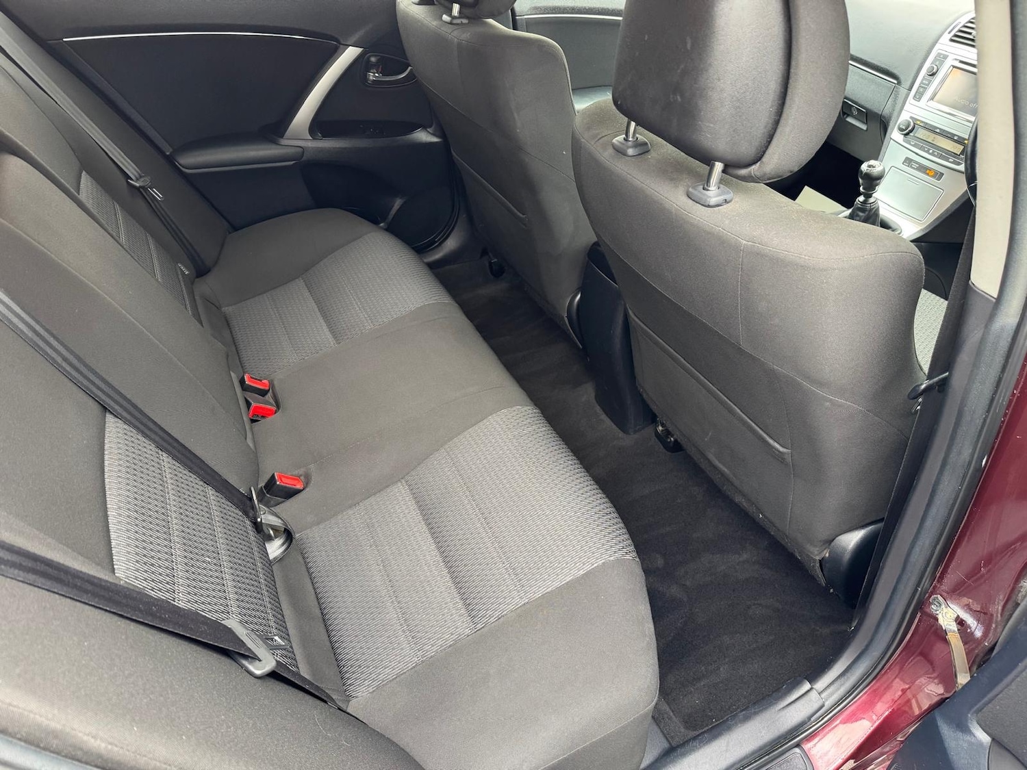 Used Toyota Avensis 2012 for sale - 77310948: Photo 11