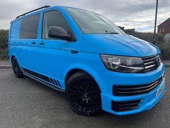Used Volkswagen Transporter 2017 for sale - 77701283: Photo