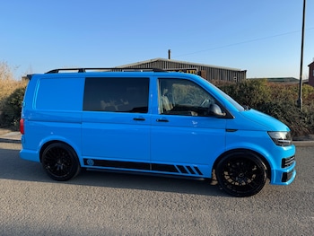 Used Volkswagen Transporter 2017 for sale - 77701283: Photo
