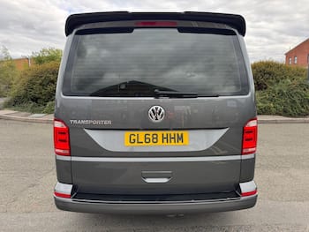 Used Volkswagen Transporter Shuttle 2018 for sale - 79668826: Photo