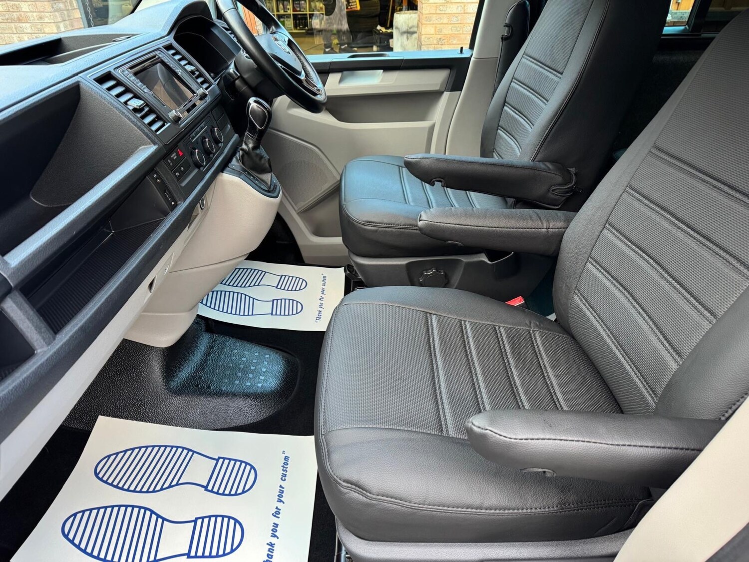 Used Volkswagen Transporter 2018 for sale - 76334930: Photo 10