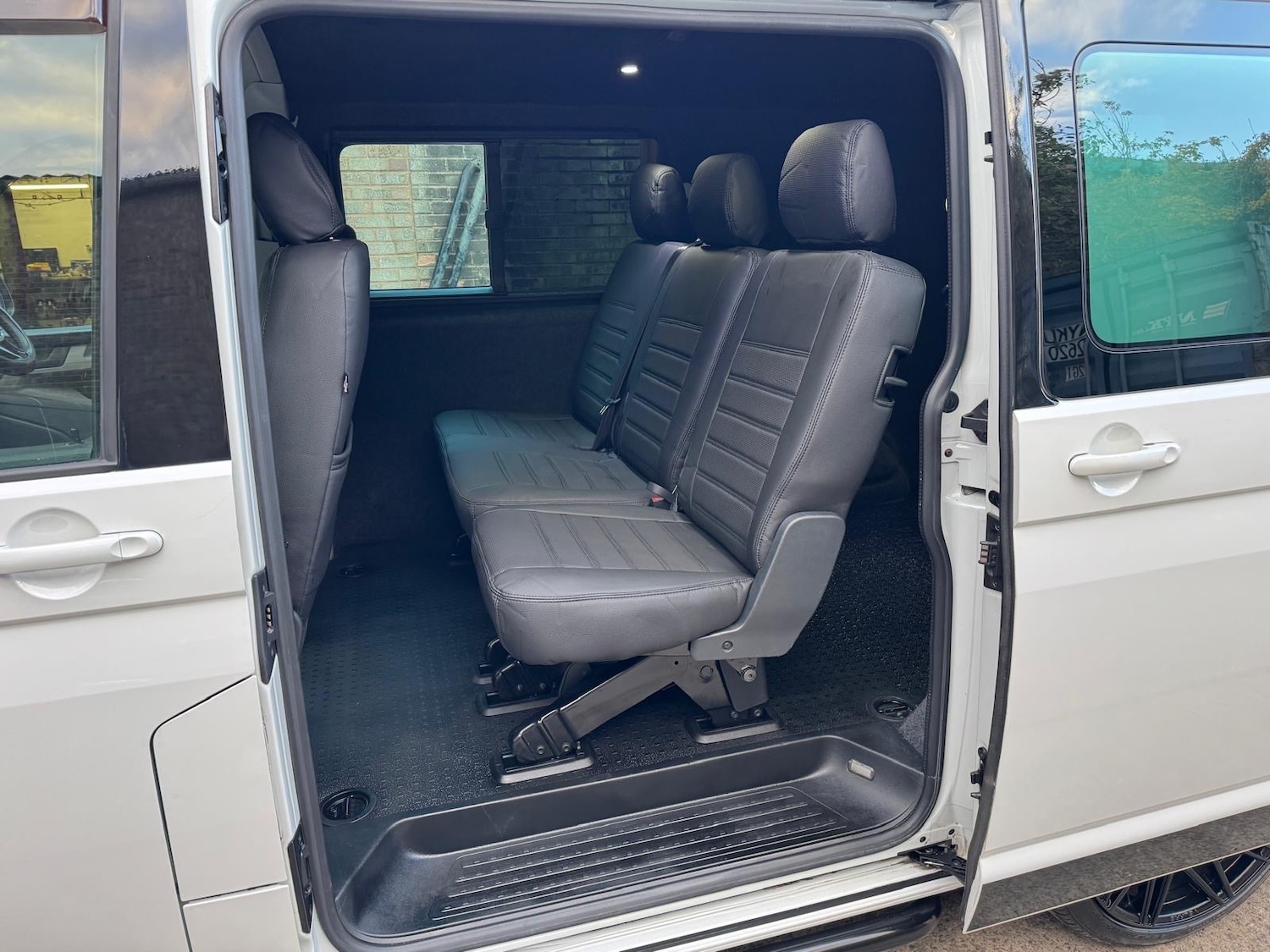 Used Volkswagen Transporter 2018 for sale - 76334930: Photo 12