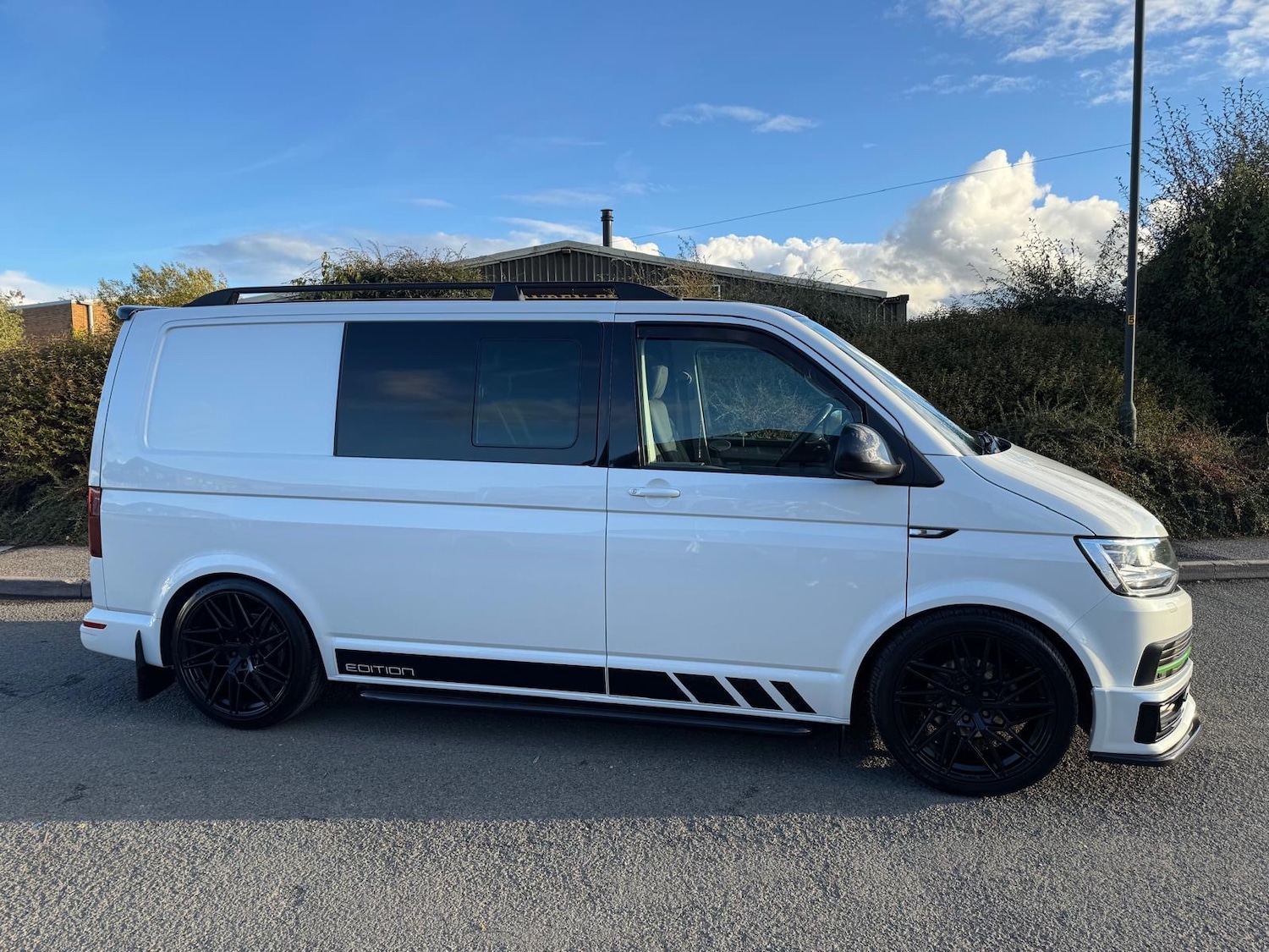 Used Volkswagen Transporter 2018 for sale - 76334930: Photo 2
