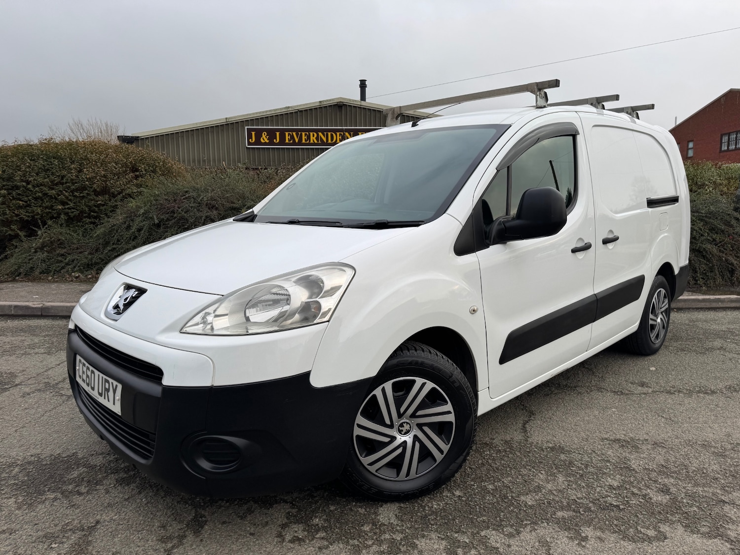 Used Peugeot Partner 2010 for sale - 77357443: Photo 7