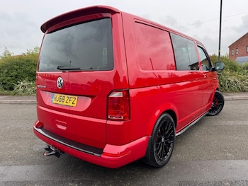 Used Volkswagen Transporter 2018 for sale - 78614250: Photo