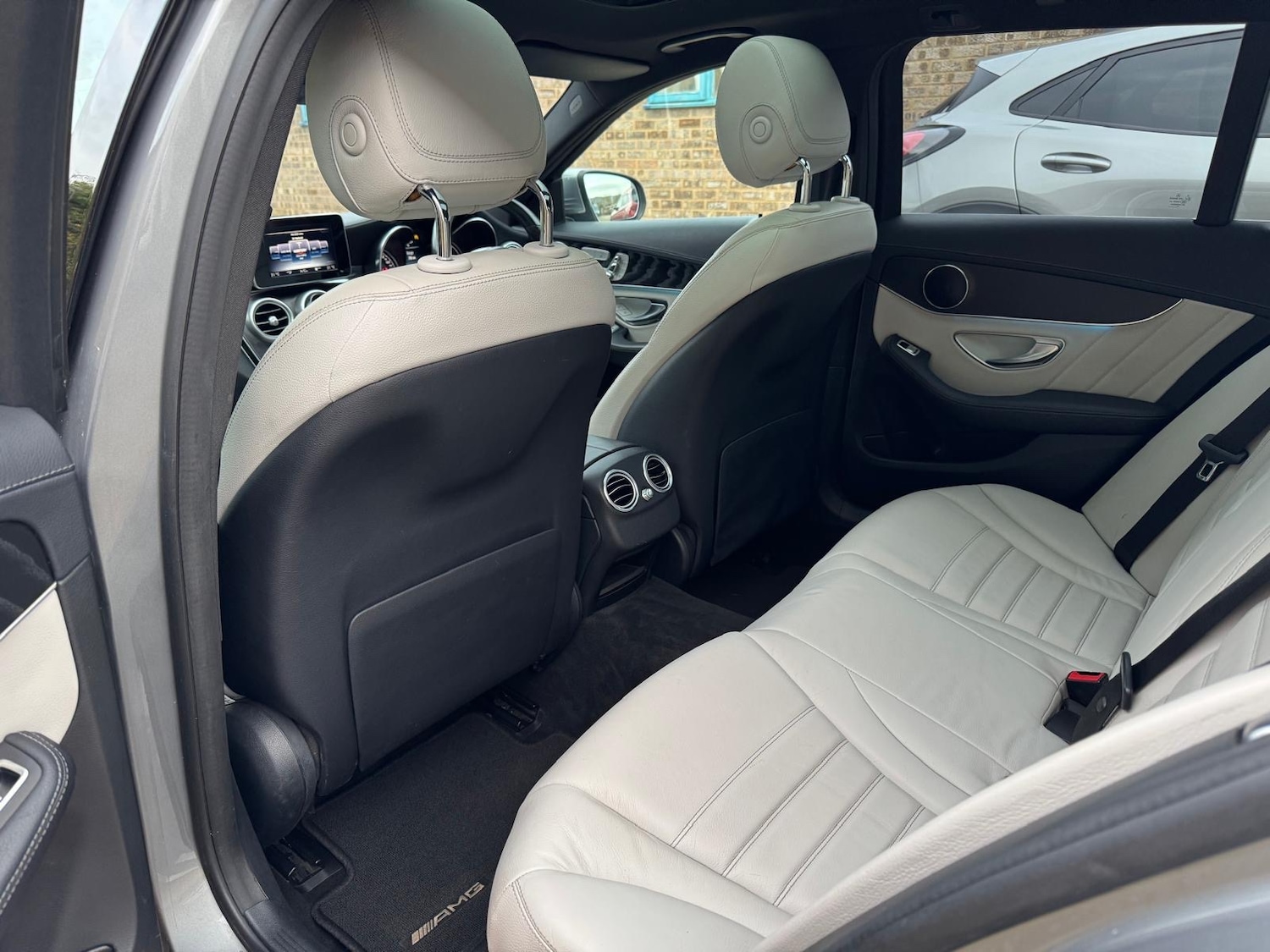 Used Mercedes-Benz C Class 2014 for sale - 76548112: Photo 12