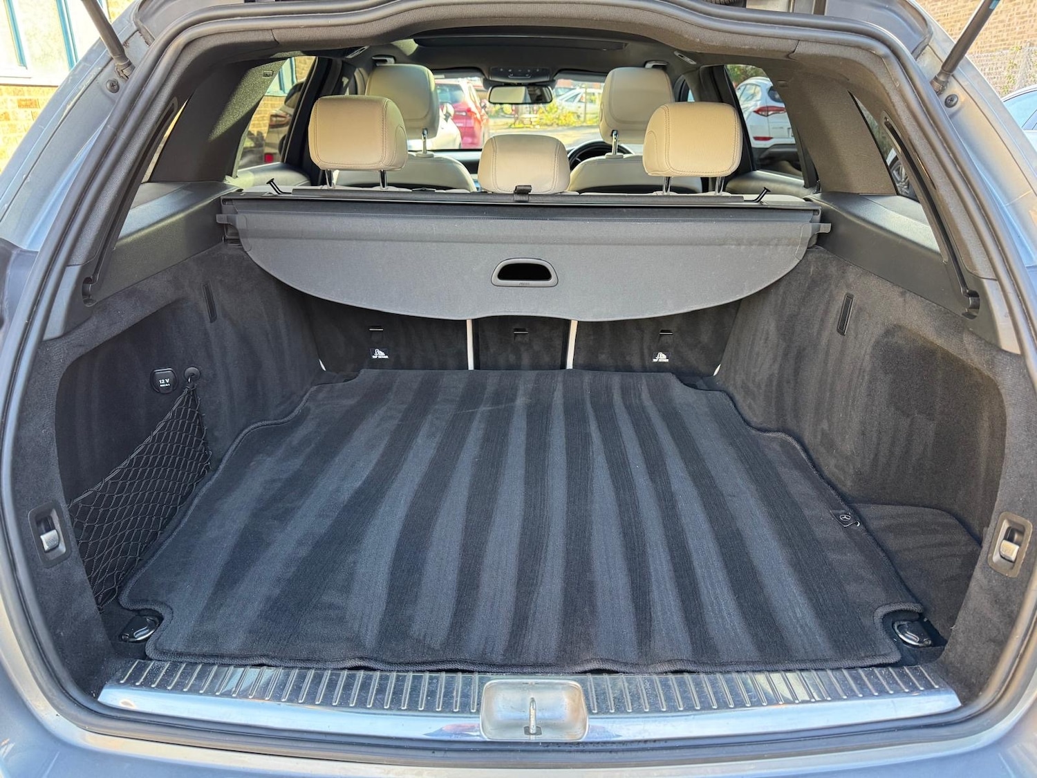 Used Mercedes-Benz C Class 2014 for sale - 76548112: Photo 13