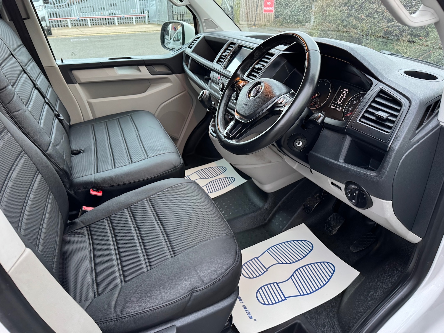 Used Volkswagen Transporter 2018 for sale - 76453762: Photo 9