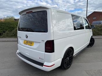 Used Volkswagen Transporter 2018 for sale - 78258470: Photo