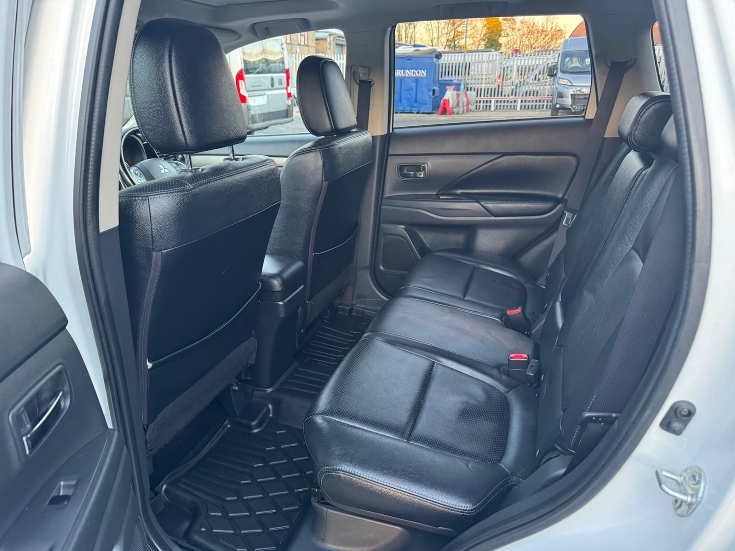 Used Mitsubishi Outlander 2014 for sale - 76606069: Photo 12