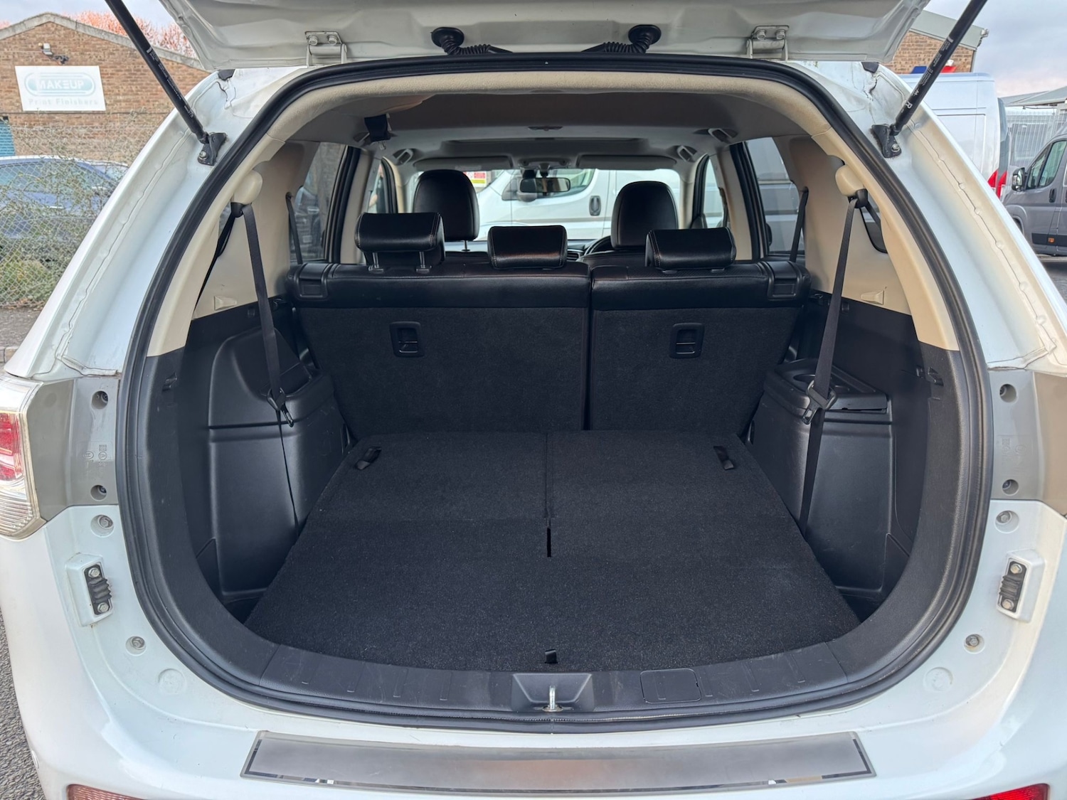 Used Mitsubishi Outlander 2014 for sale - 76606069: Photo 14