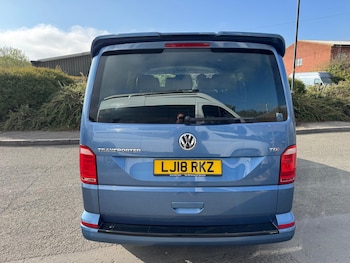 Used Volkswagen Transporter 2018 for sale - 78360339: Photo