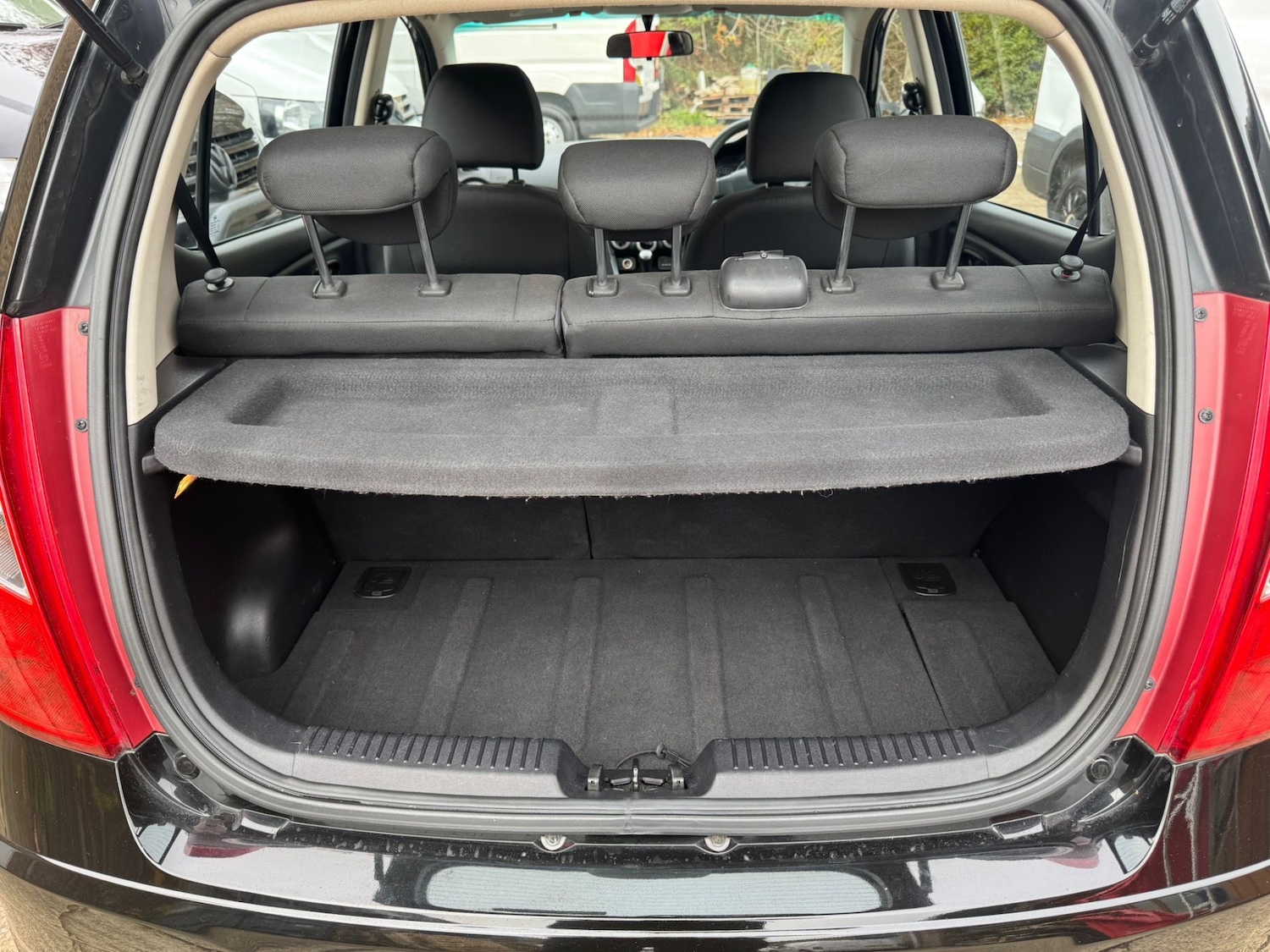 Used Hyundai i10 2013 for sale - 76466606: Photo 13