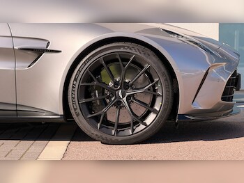Used Aston Martin Vantage 2025 for sale - 76186966: Photo