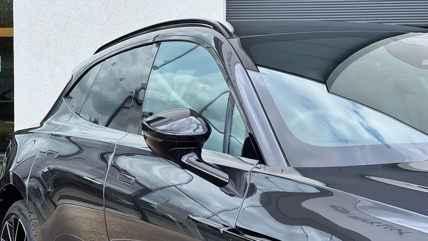 Used Aston Martin DBX 2024 for sale - 76910974: Photo 22