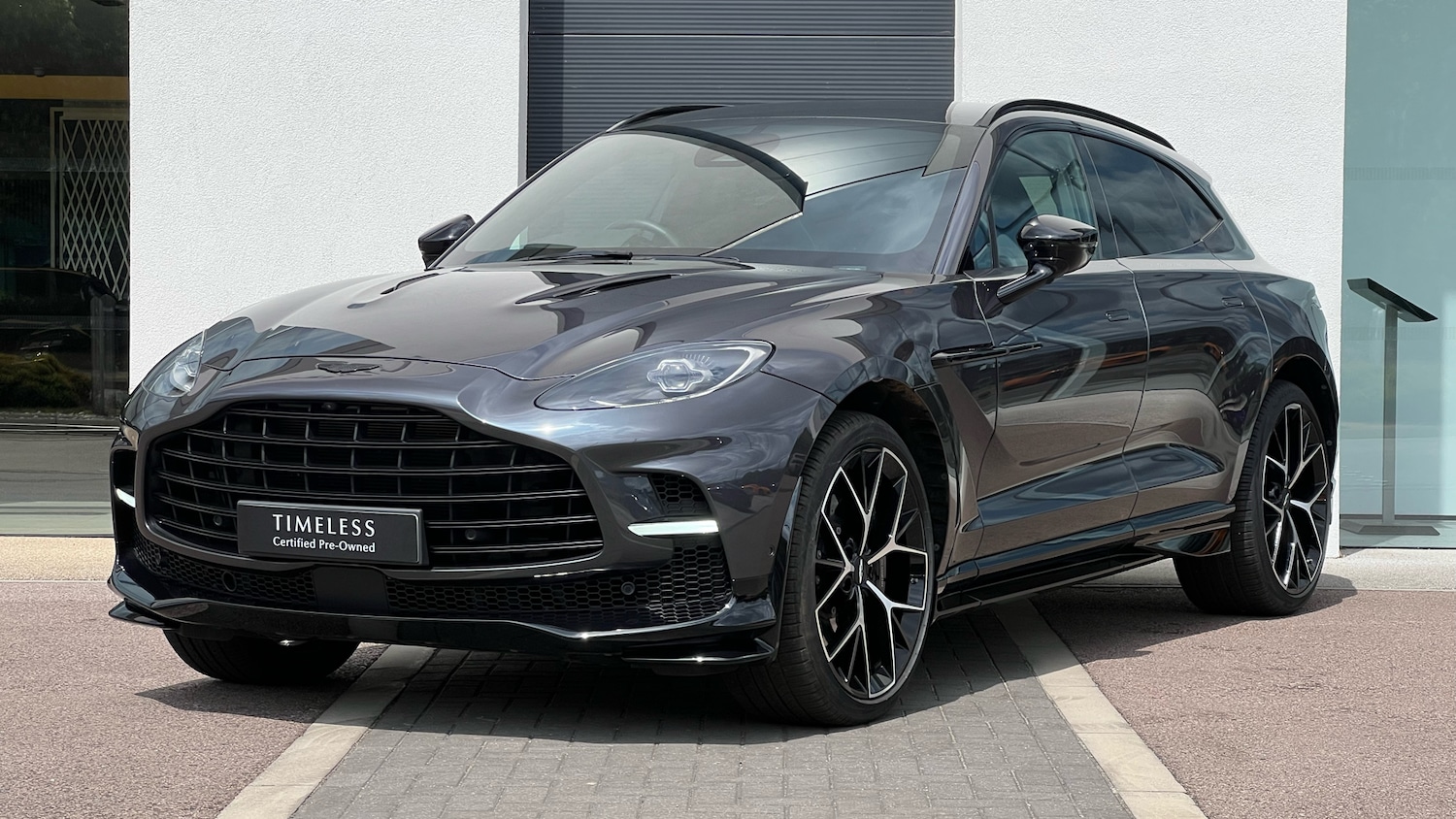 Used Aston Martin DBX 2024 for sale - 76910974: Photo 25