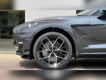 Used Aston Martin DBX 2024 for sale - 76910974: Photo