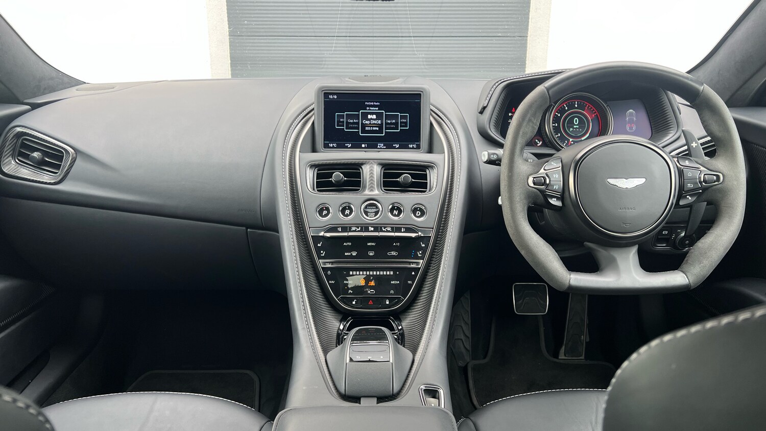 Used Aston Martin DB11 for sale - 76951272: Photo 10