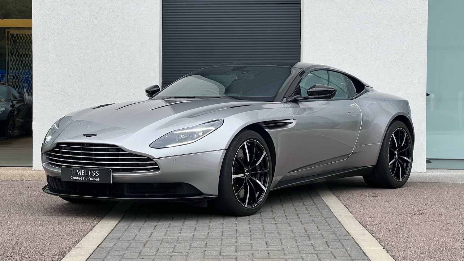 Used Aston Martin DB11 for sale - 76951272: Photo 21