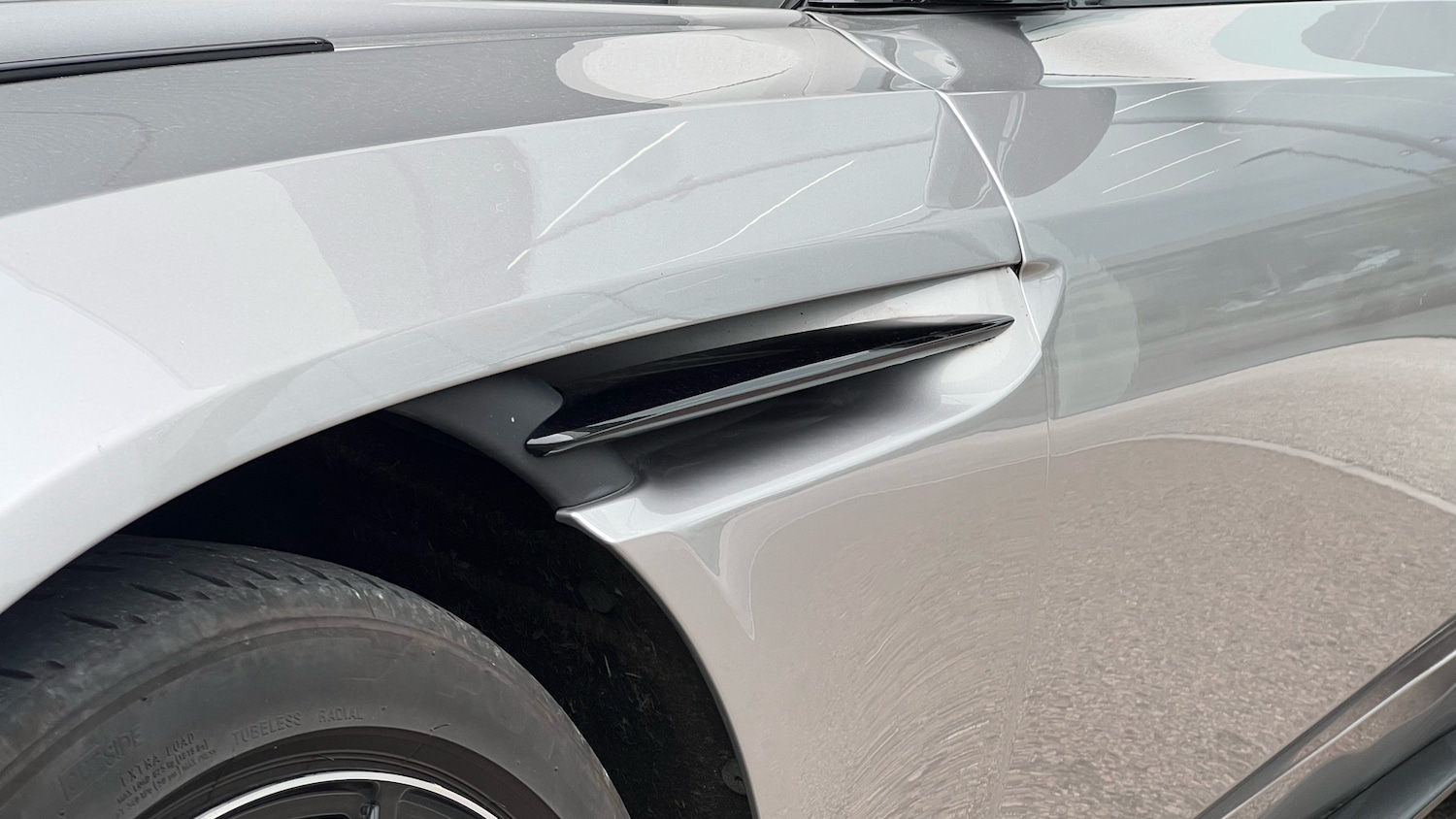 Used Aston Martin DB11 for sale - 76951272: Photo 25