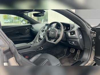 Used Aston Martin DB11 2022 for sale - 76951272: Photo