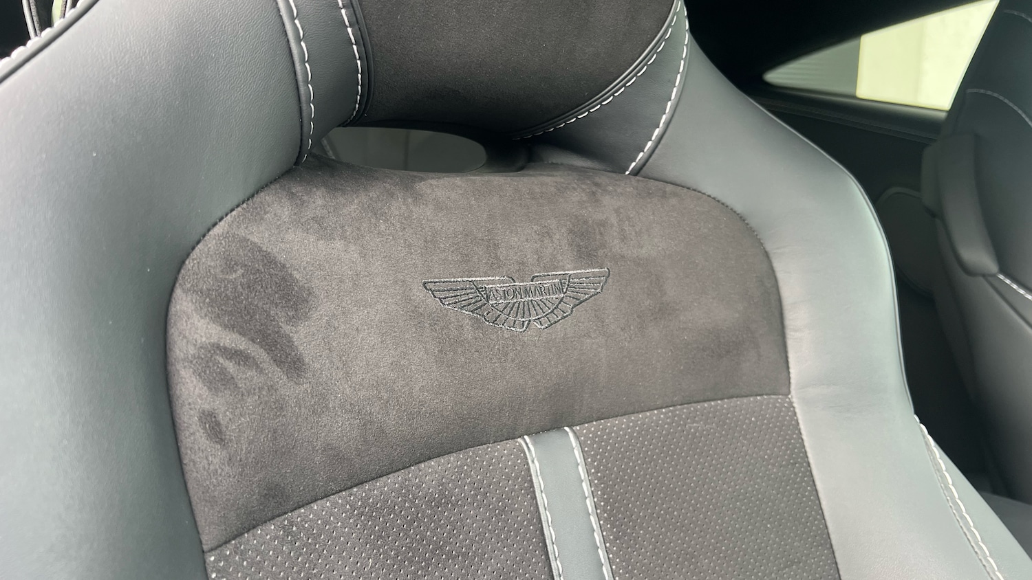 Used Aston Martin DB11 for sale - 76951272: Photo 5