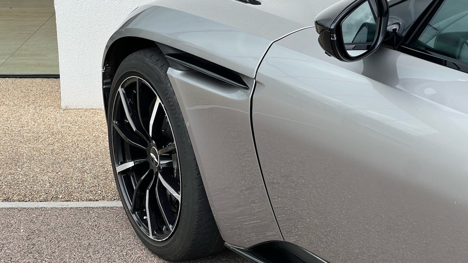 Used Aston Martin DB11 for sale - 76951272: Photo 9