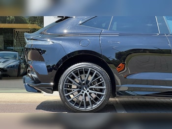 Used Aston Martin DBX 2024 for sale - 76884721: Photo