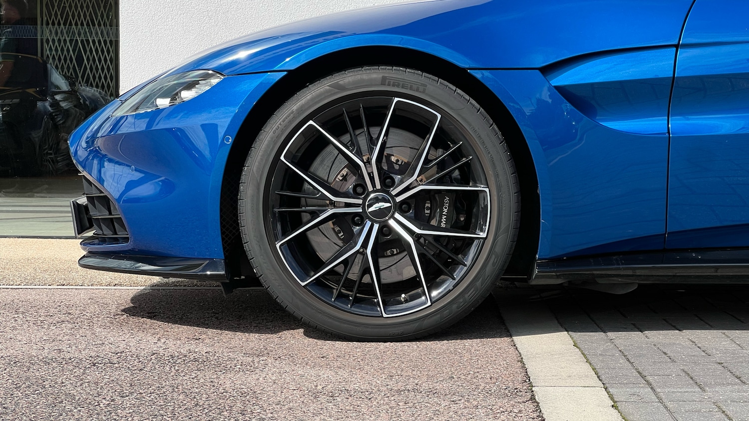 Used Aston Martin Vantage 2022 for sale - 75899045: Photo 4