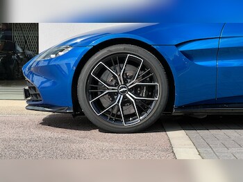 Used Aston Martin Vantage 2022 for sale - 75899045: Photo